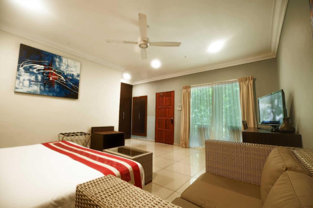 Tioman Dive Resort Kampong Ayer Batang Eksteriør bilde